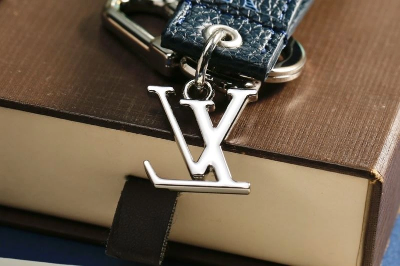 Breathable Louis Vuitton Keychains 266772