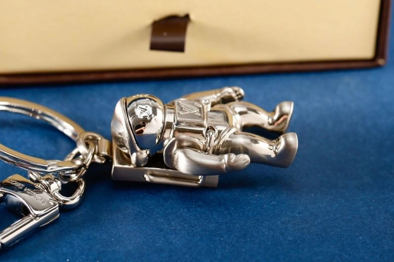 Louis Vuitton Keychains Snug 267555