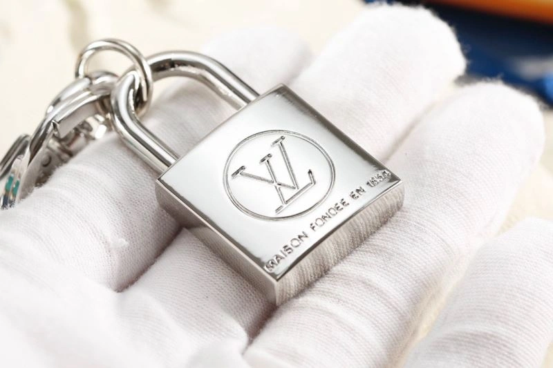 Louis Vuitton Keychains WeatherProof 267552