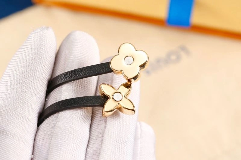 Trendsetting Louis Vuitton Keychains 267532