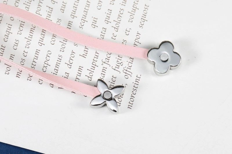 Louis Vuitton Keychains Trendy 267531