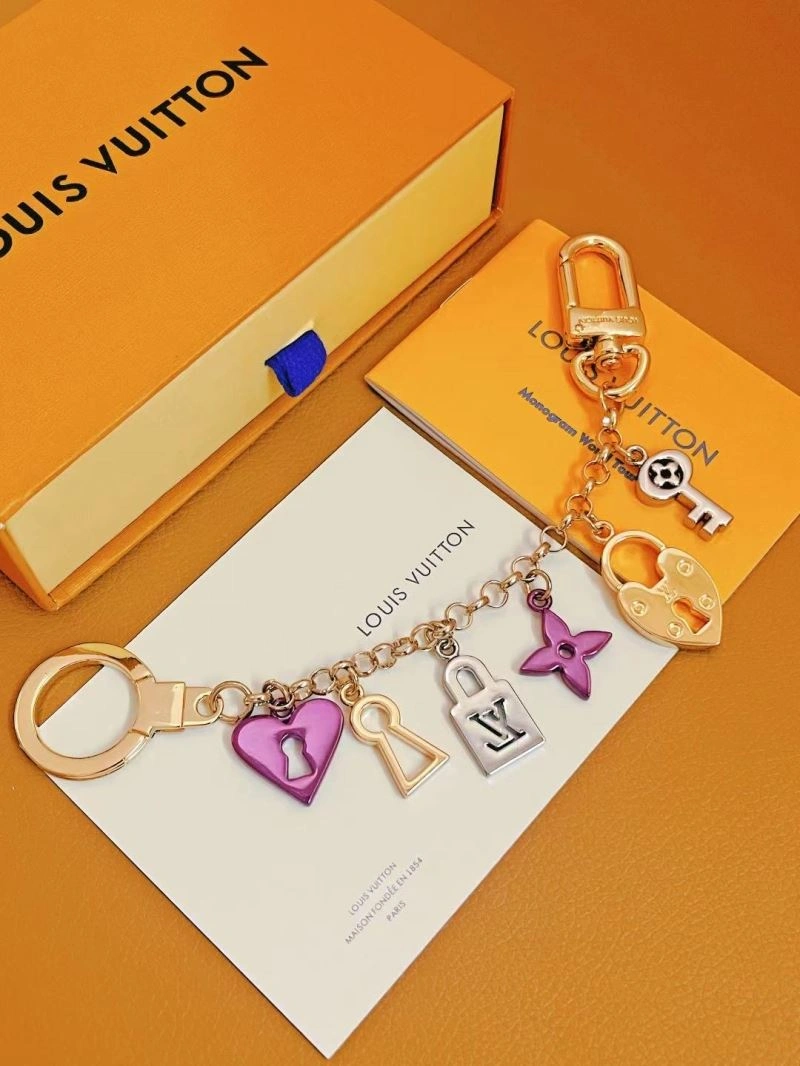 QuickDry Louis Vuitton Keychains 267513