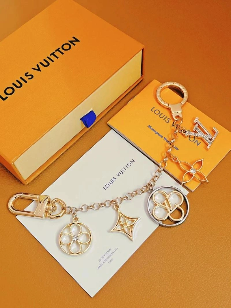 Versatile Louis Vuitton Keychains 267495