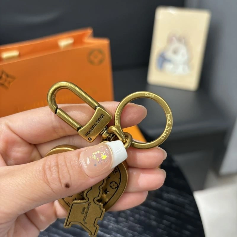 Louis Vuitton Keychains Sleek 267508