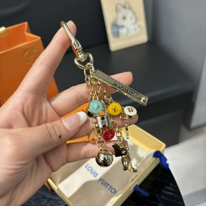 Louis Vuitton Keychains Snug 267487
