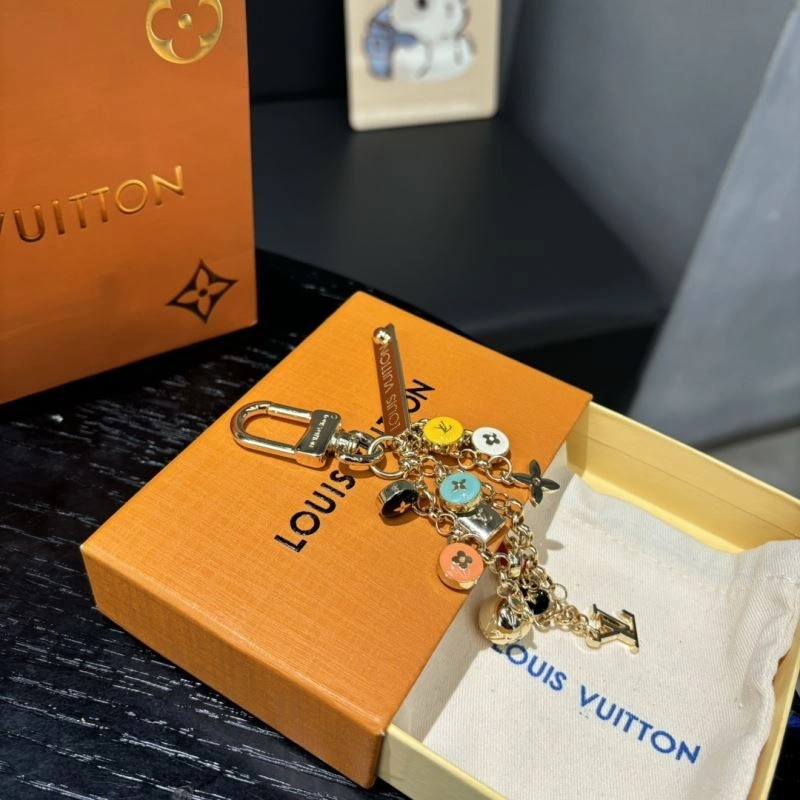 Louis Vuitton Keychains Snug 267487