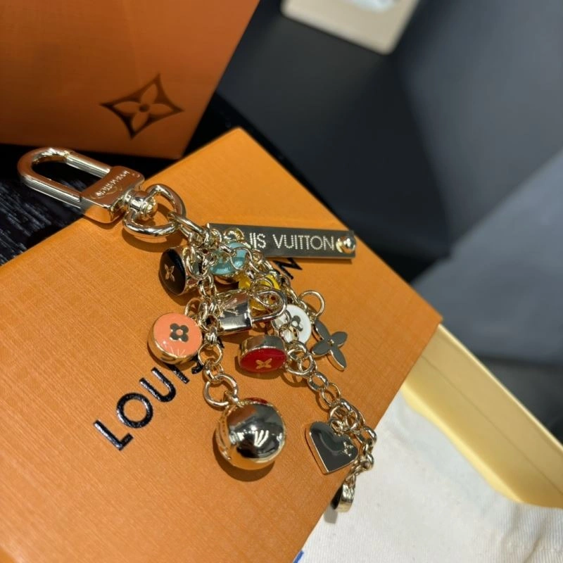 Louis Vuitton Keychains Snug 267487