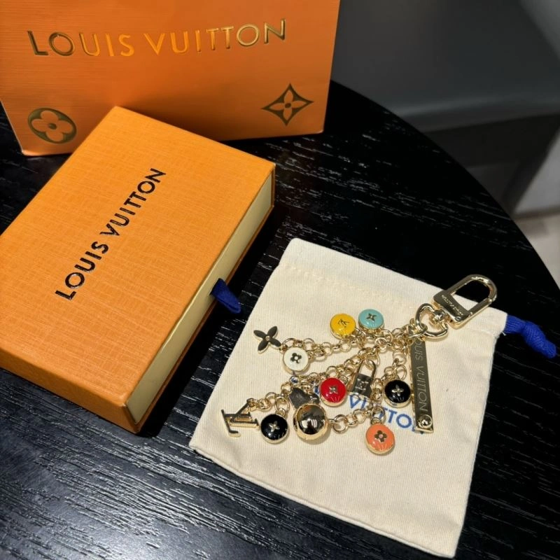 Louis Vuitton Keychains Snug 267487