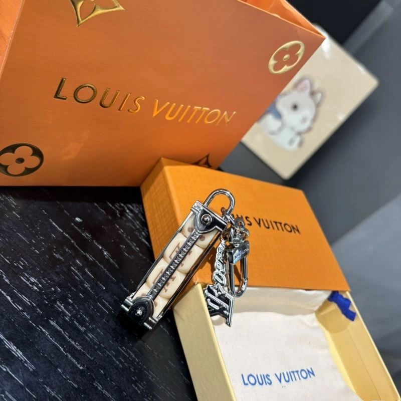 Louis Vuitton Keychains Modern 267512
