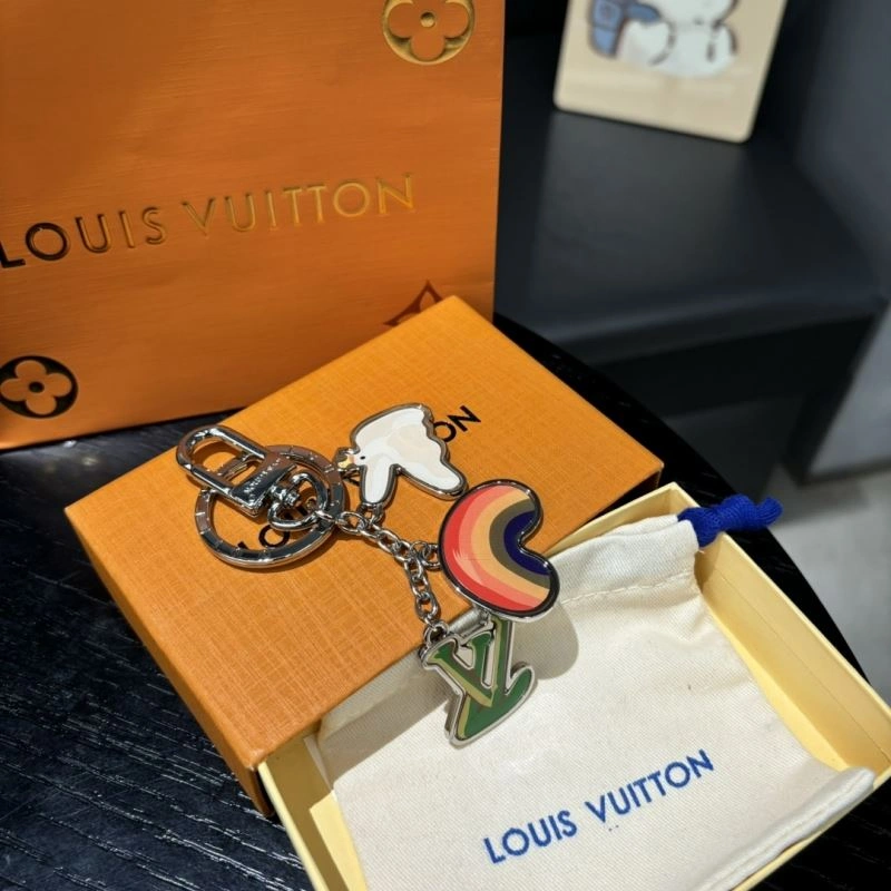 Louis Vuitton Keychains Snug 267478