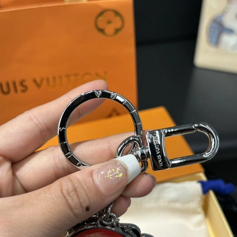 Louis Vuitton Keychains Snug 267478