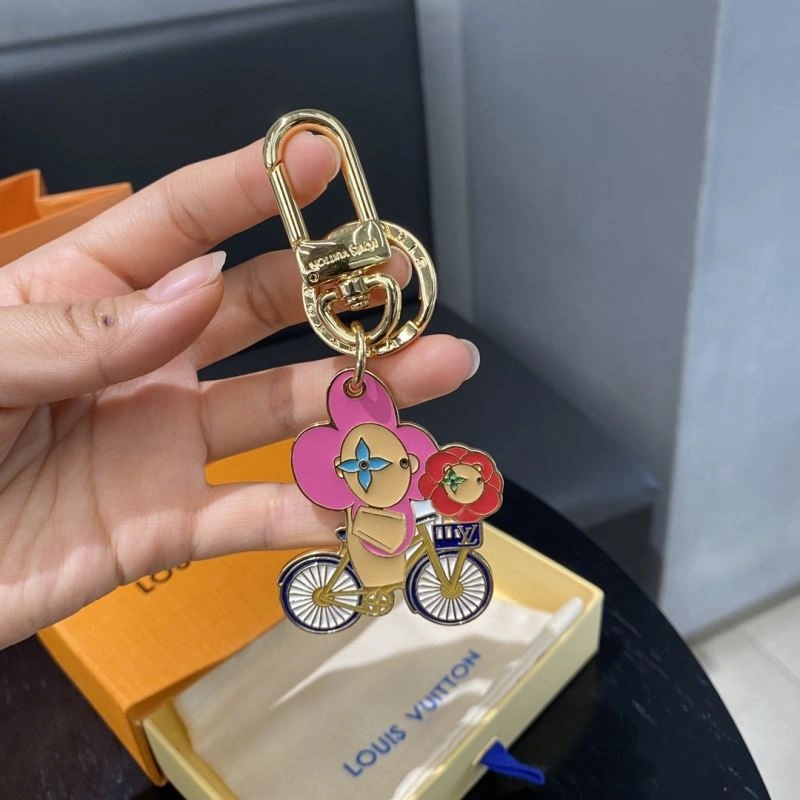 Breathable Louis Vuitton Keychains 267477