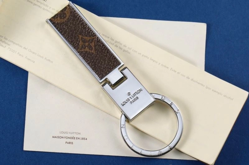 Louis Vuitton Keychains Effortless 265940
