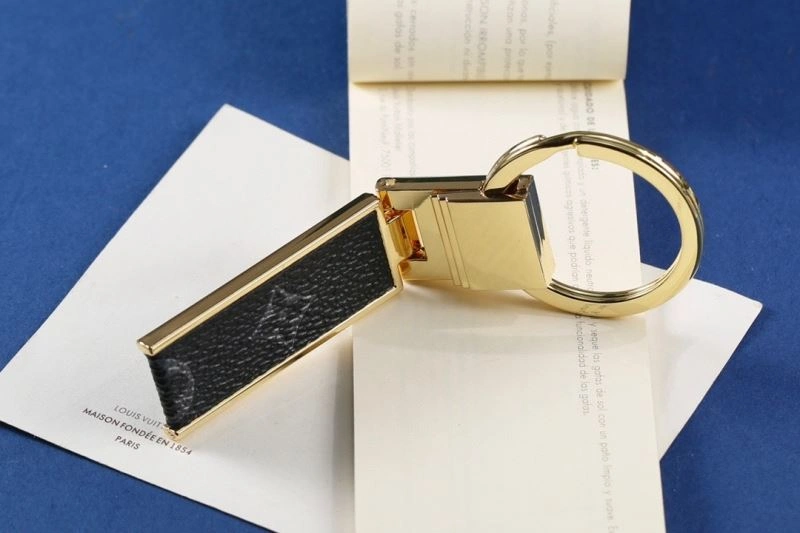 Louis Vuitton Keychains Effortless 265940