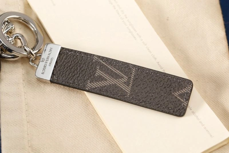 MultiPurpose Louis Vuitton Keychains 265935