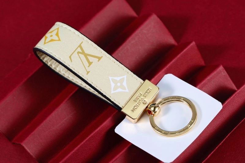Louis Vuitton Keychains Bright 265930