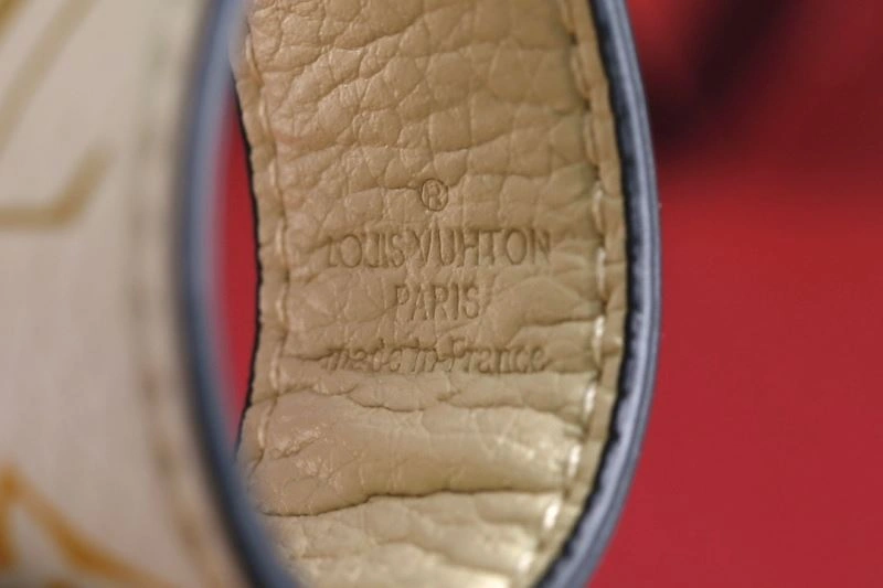 Louis Vuitton Keychains Bright 265930
