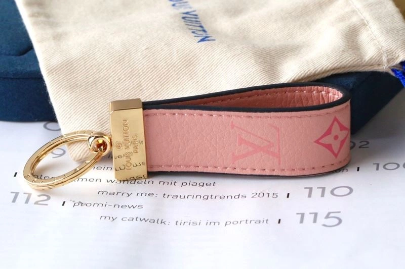 Minimalist Louis Vuitton Keychains 265939