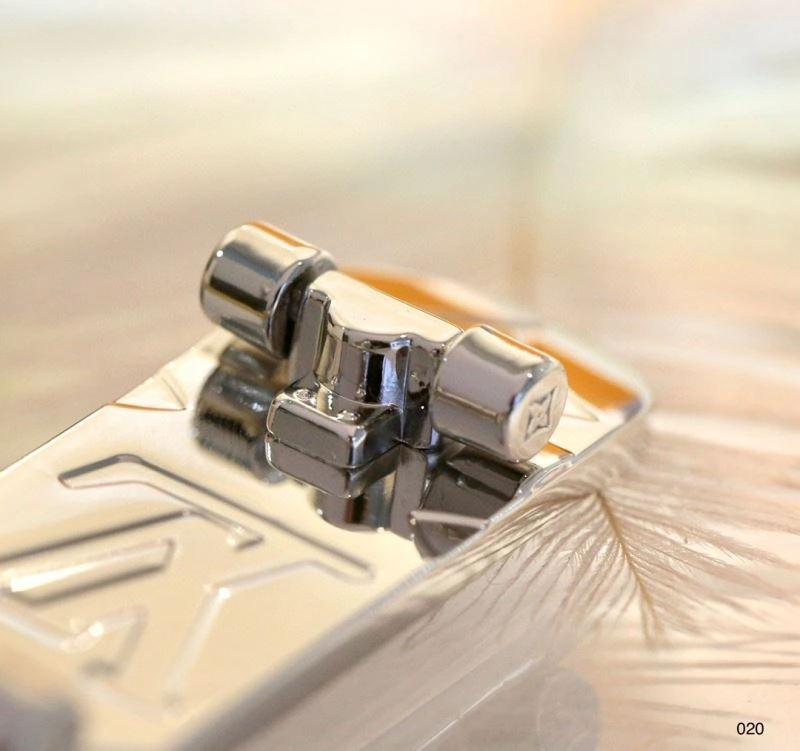 Louis Vuitton Keychains TimelessDesign 265906