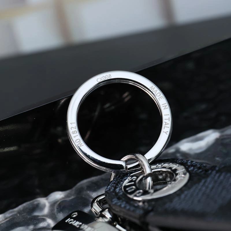 OdorResistant Louis Vuitton Keychains 267434