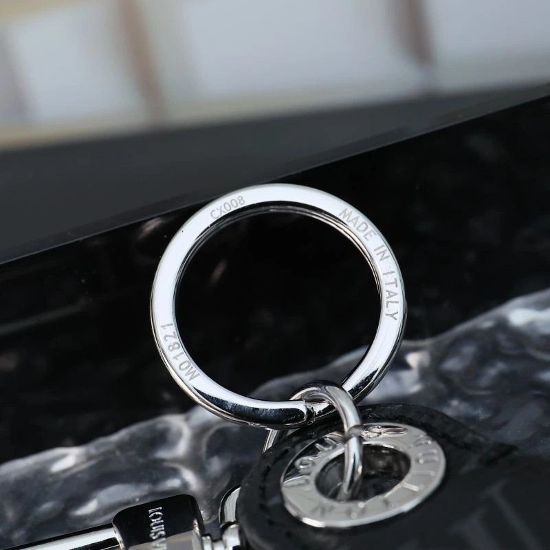 Louis Vuitton Keychains Elegant 267432