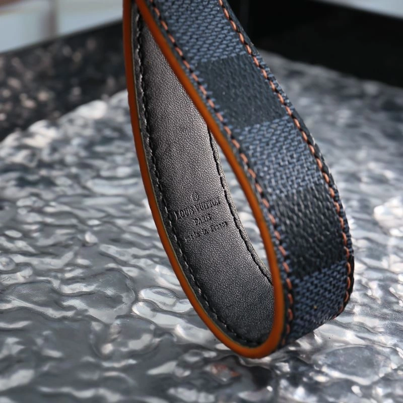 Tailored Louis Vuitton Keychains 267425