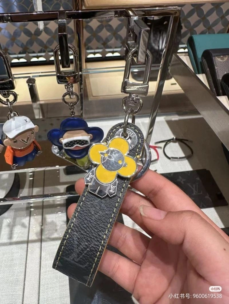 Comfortable Louis Vuitton Keychains 267421