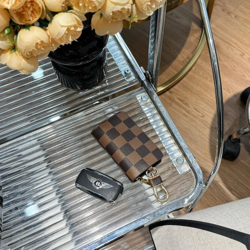 Affordable Louis Vuitton Keychains 267405