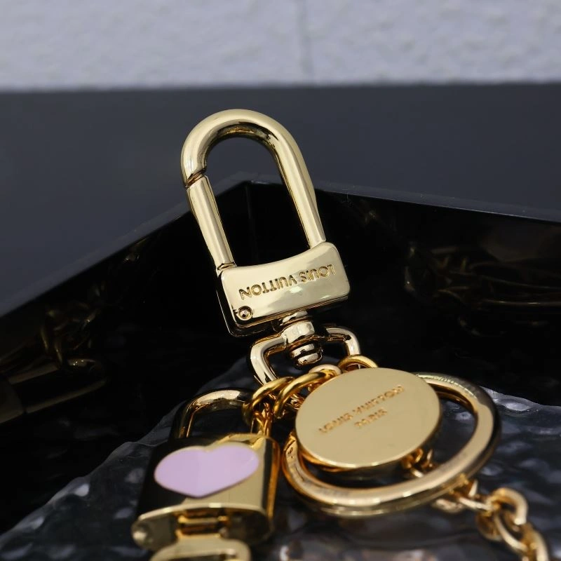 Thermal Louis Vuitton Keychains 267424