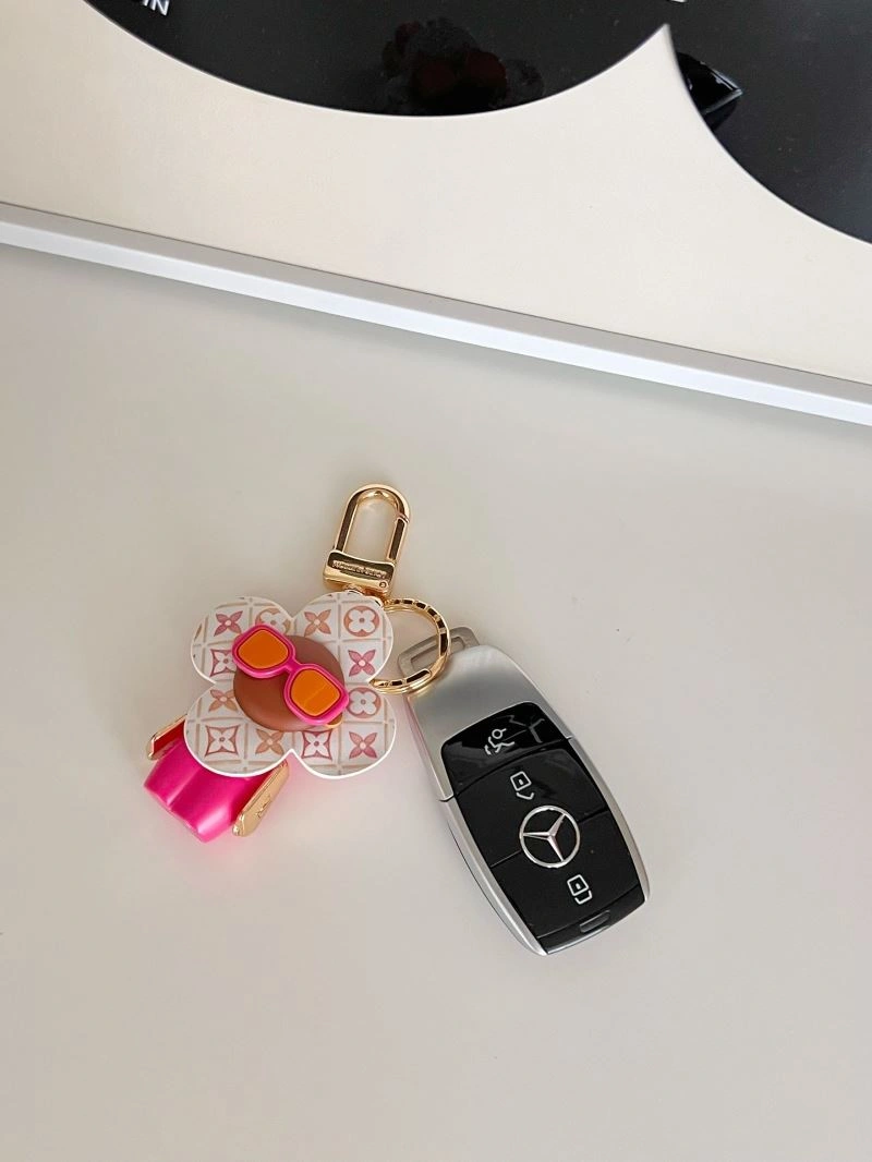 Louis Vuitton Keychains MultiPurpose 265883