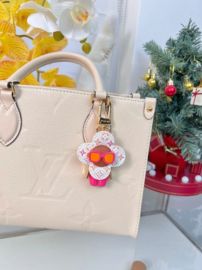 Louis Vuitton Keychains MultiPurpose 265883