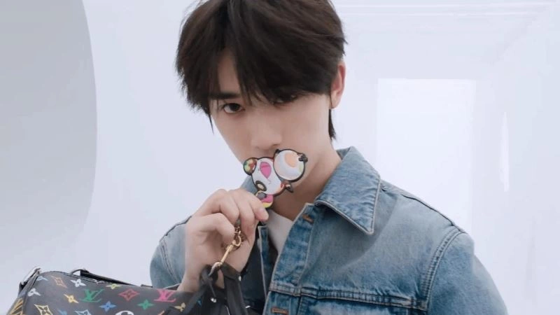 Timeless Louis Vuitton Keychains 265899