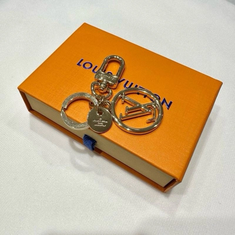 Louis Vuitton Keychains Effortless 266738
