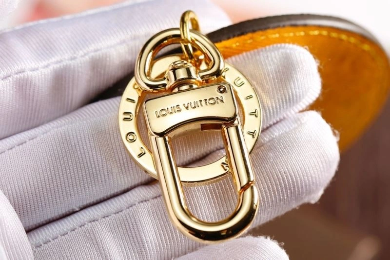 Comfortable Louis Vuitton Keychains 266716