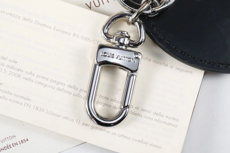 Louis Vuitton Keychains Minimalist 266703