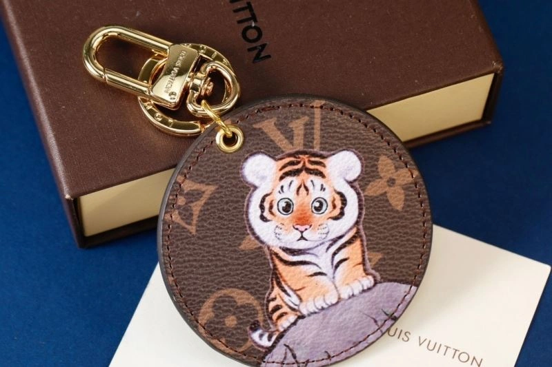 WellDesigned Louis Vuitton Keychains 266691