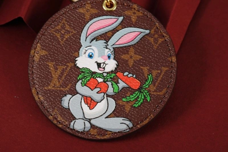 HighQuality Louis Vuitton Keychains 266687
