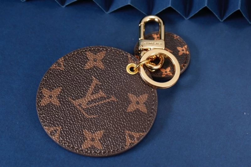Louis Vuitton Keychains SmoothTexture 266685