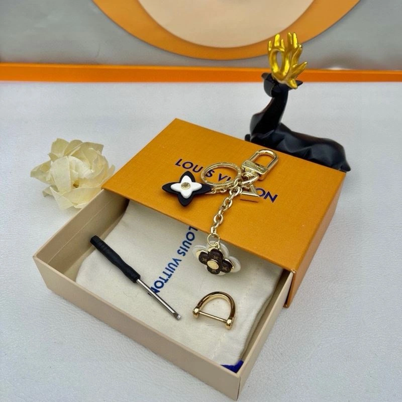 Louis Vuitton Keychains StreetReady 266669