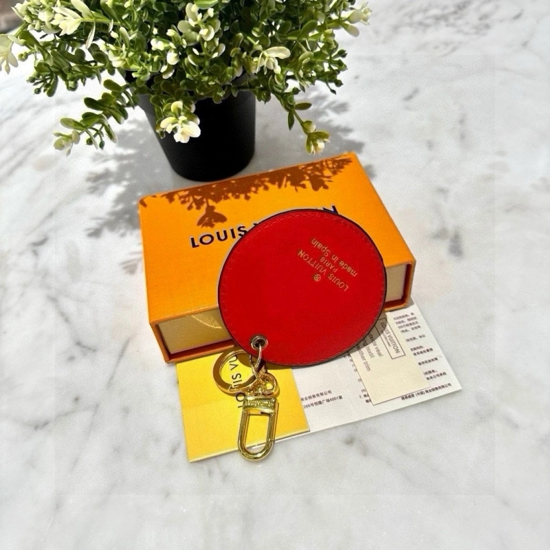 Sleek Louis Vuitton Keychains 266445