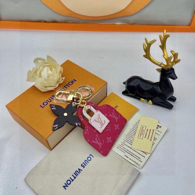 Breathable Louis Vuitton Keychains 266403