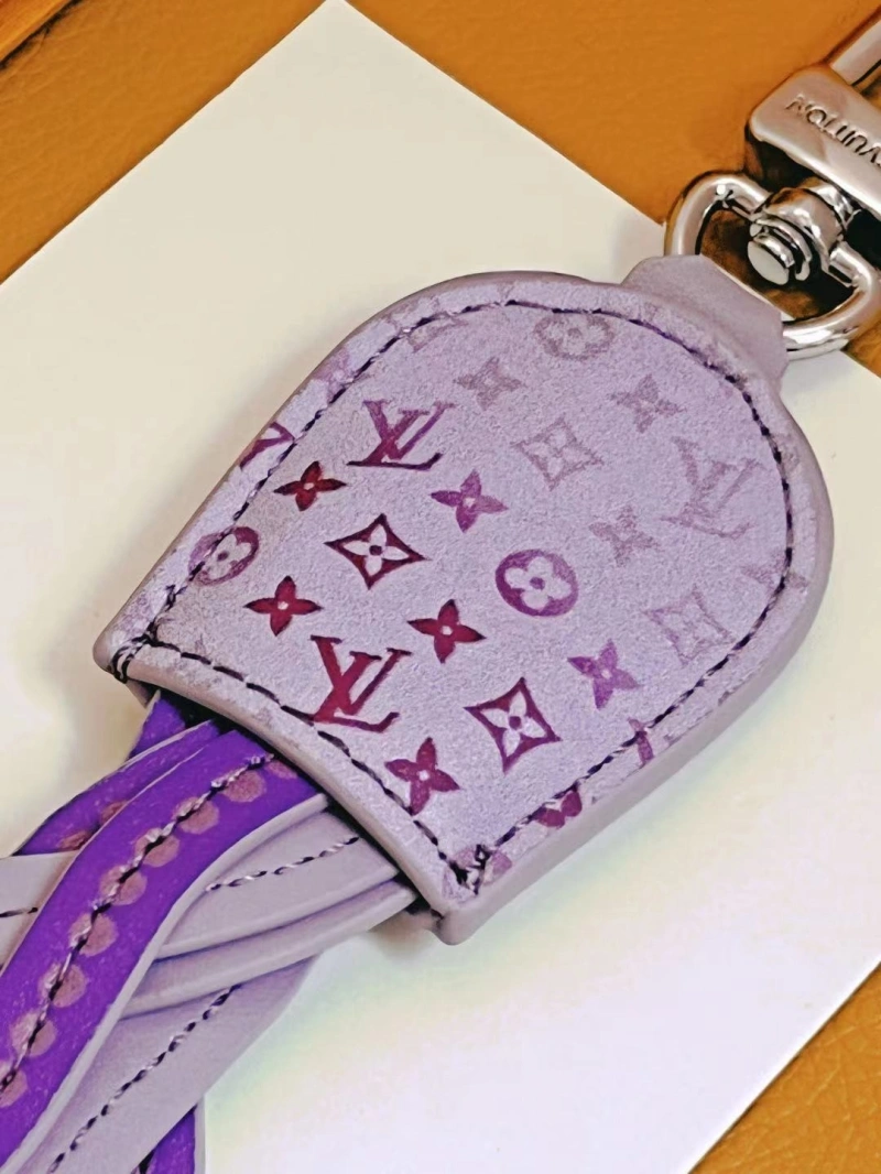 Louis Vuitton Keychains Bold 266395