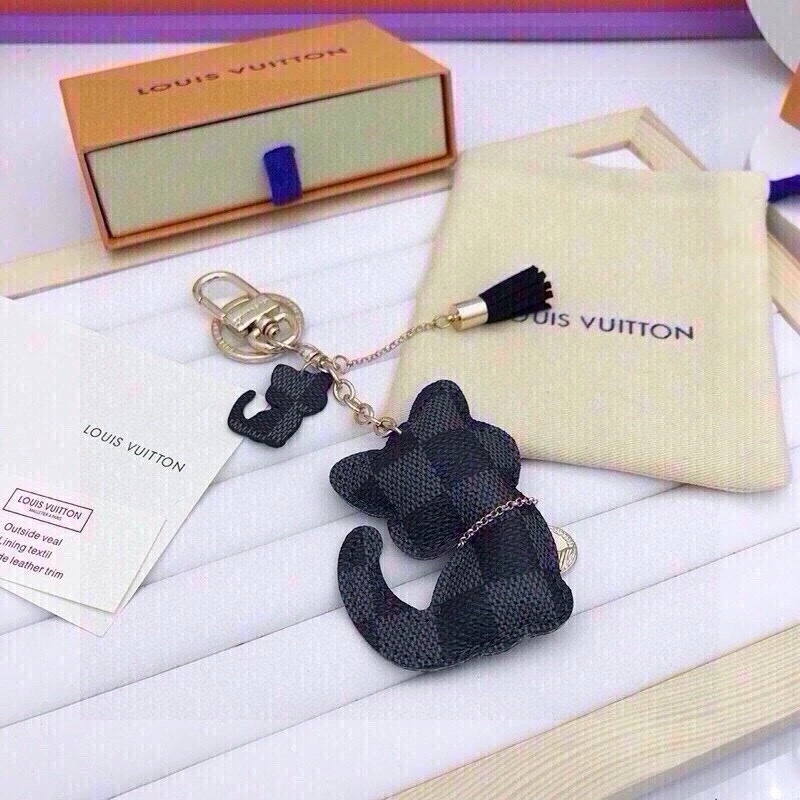 Louis Vuitton Keychains Sporty 266391