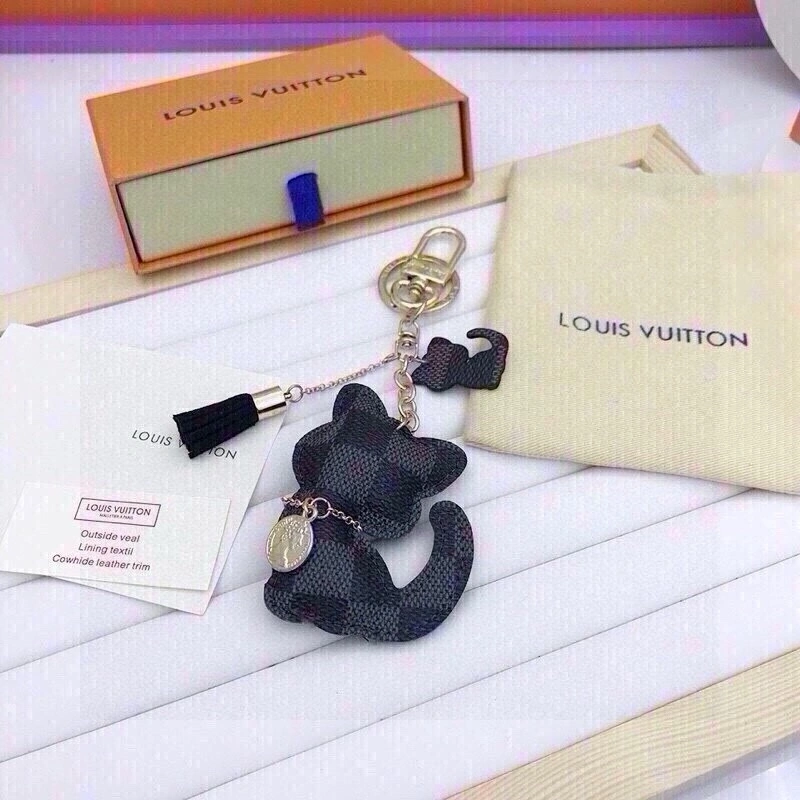 Louis Vuitton Keychains Sporty 266391