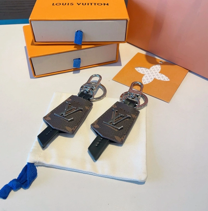 WrinkleFree Louis Vuitton Keychains 266397