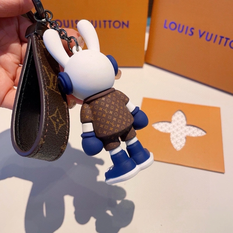 Minimalist Louis Vuitton Keychains 266396