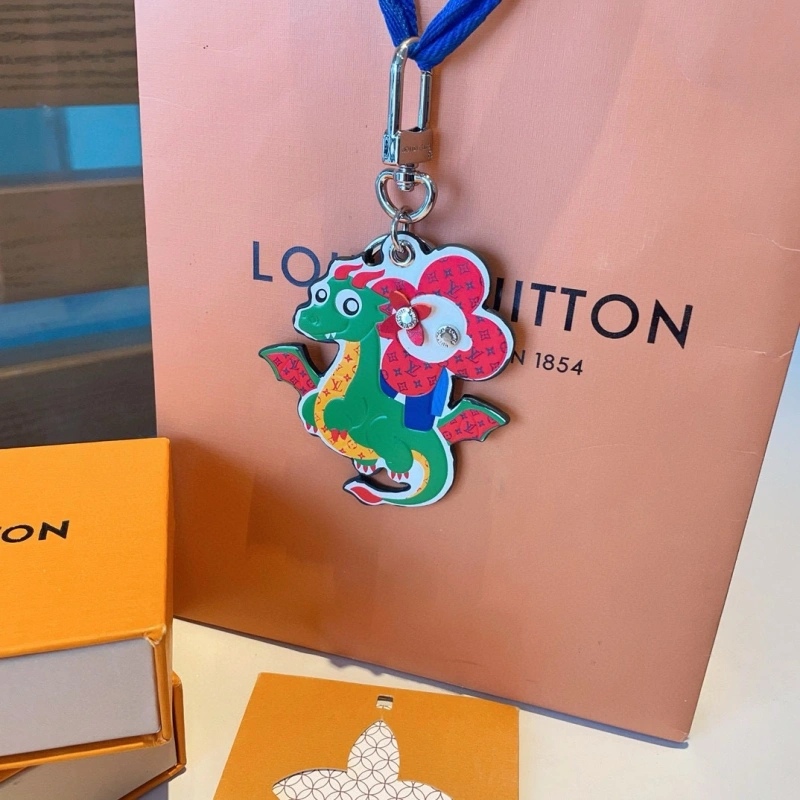 Louis Vuitton Keychains Snug 266373