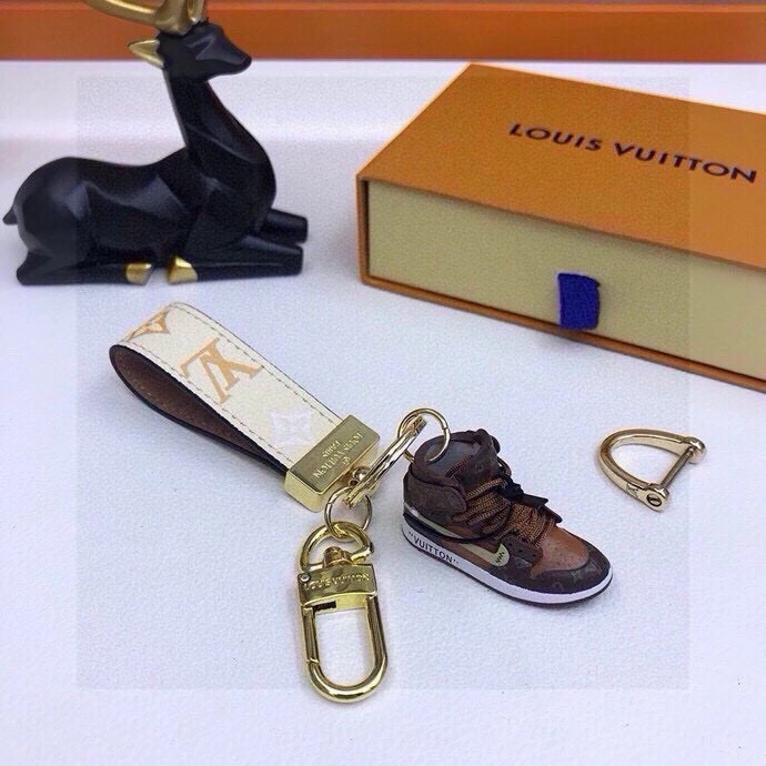 Louis Vuitton Keychains Stretchable 266338