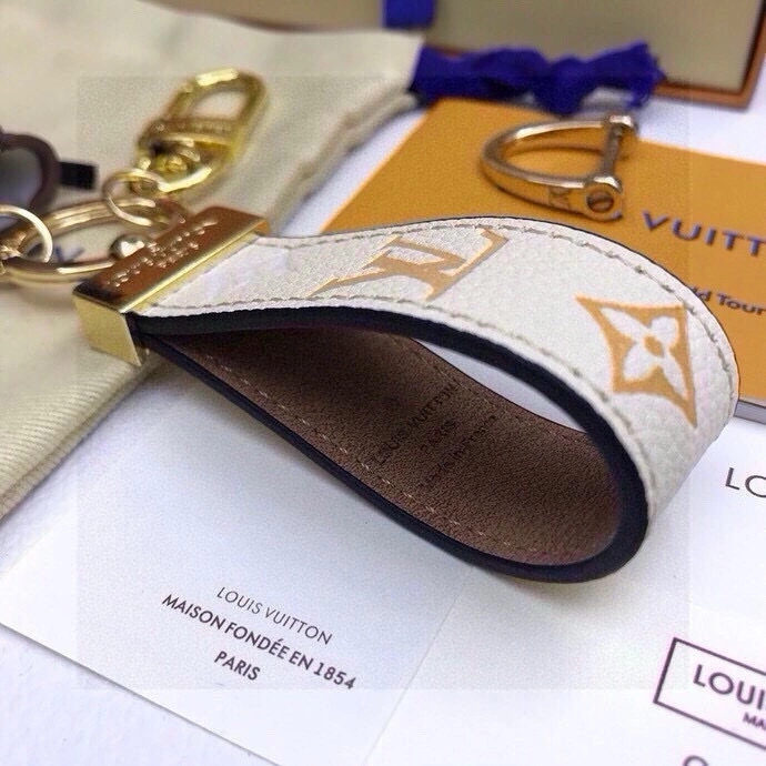 Louis Vuitton Keychains Stretchable 266338