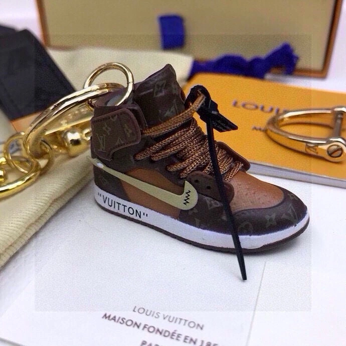 Supportive Louis Vuitton Keychains 266337